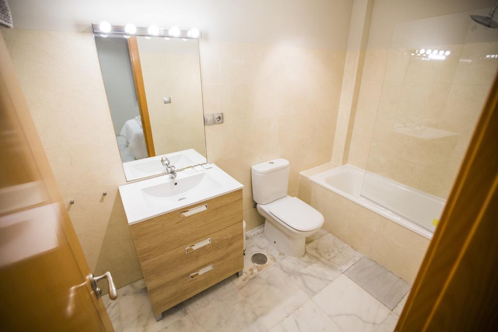 Ab Apartamentos Reding มาลากา ภายนอก รูปภาพ